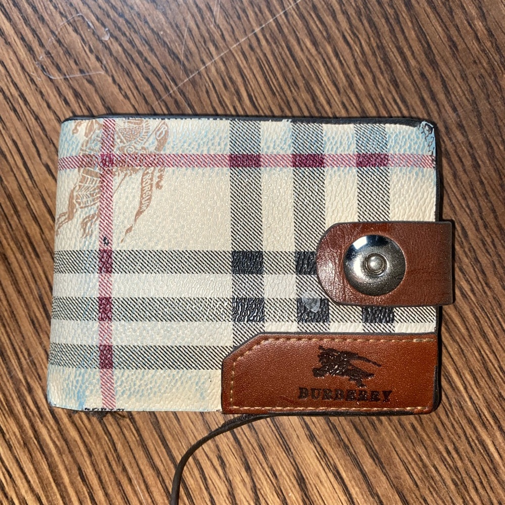 Burberry wallet, slight wear